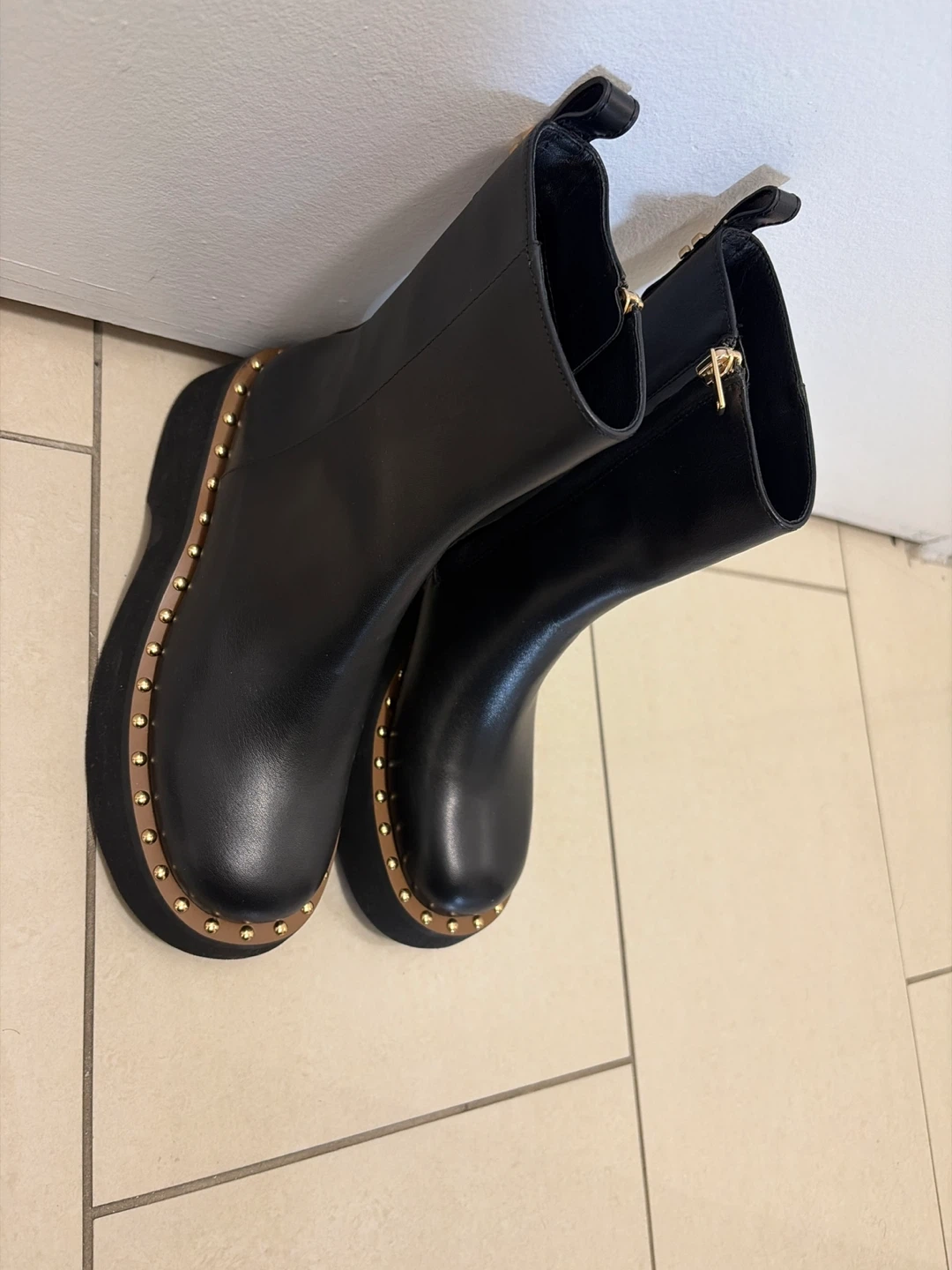 Coach Black Studded Chelsea Boots - Size 6 - photo 2