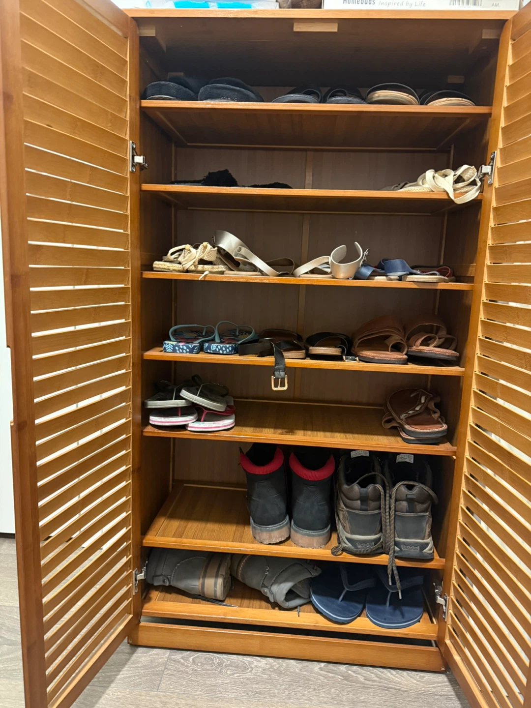 Faux Paux wooden shoe rack - photo 3