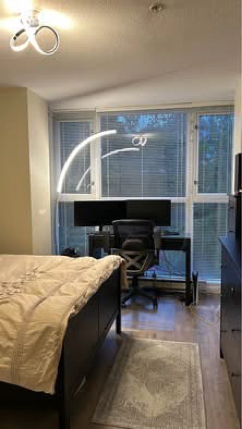 Private room w/ensuite bathroom fully furnished