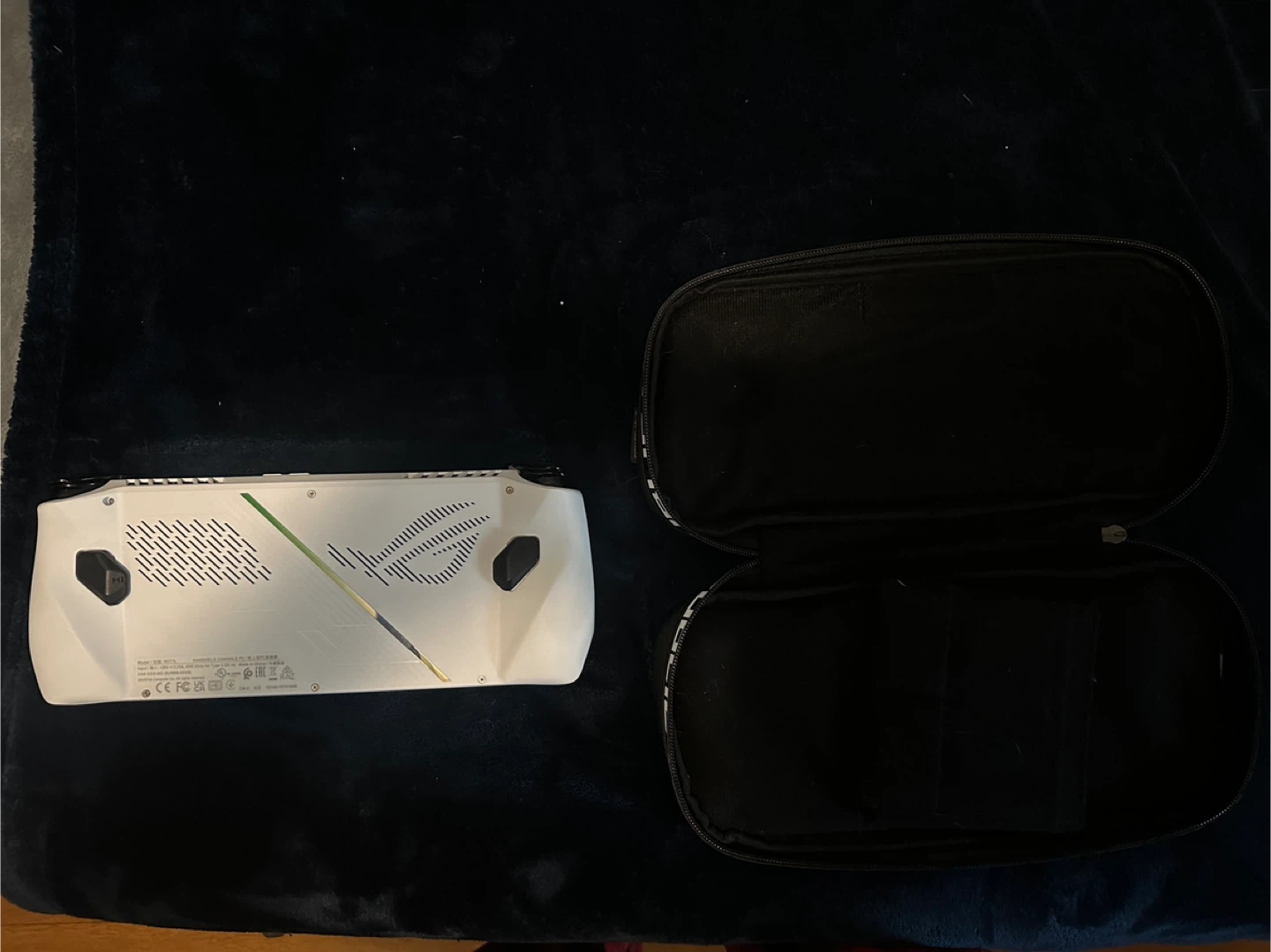 ROG Ally Z1 Extreme Handheld Gaming Pc - photo 2