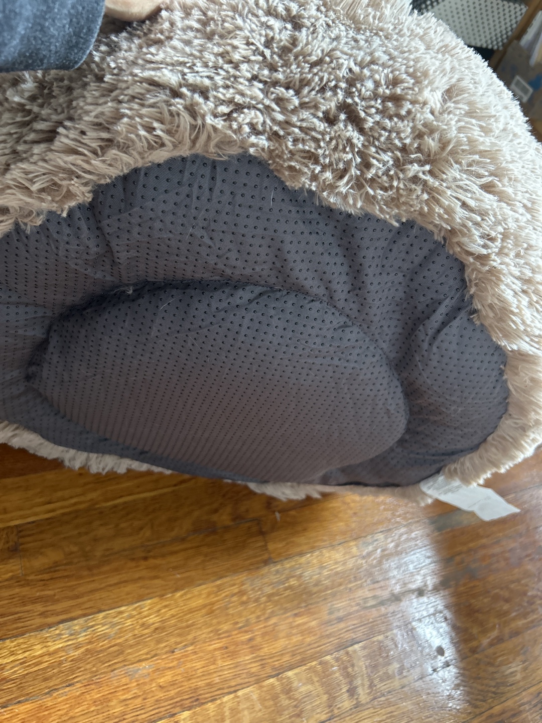 Fluffy Round Pet Bed - photo 2