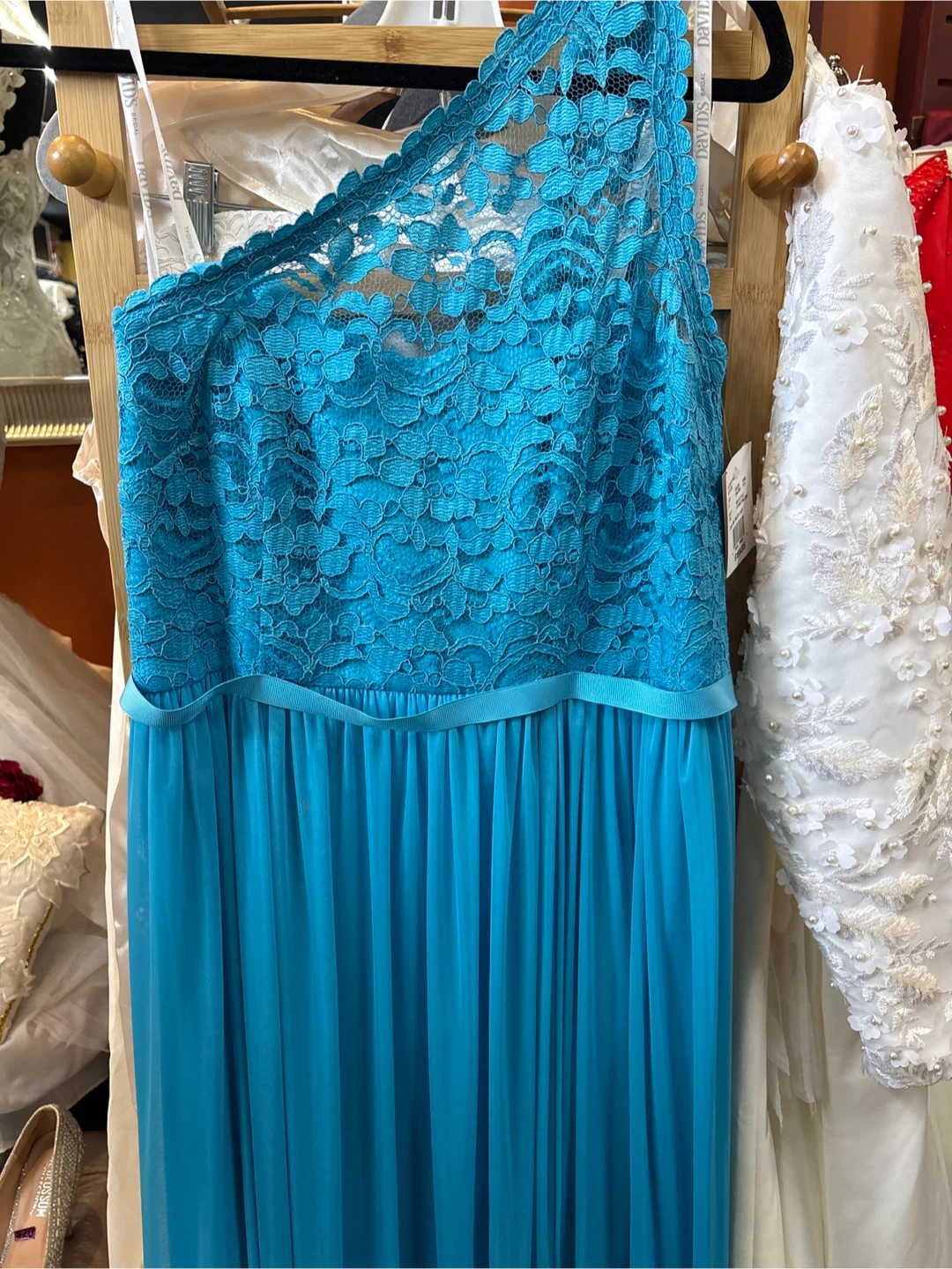 Turquoise Lace One-Shoulder Prom Dress