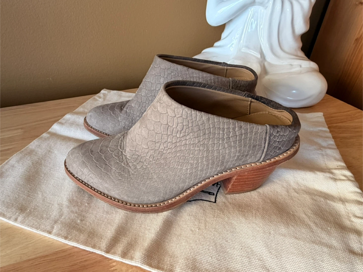 Poppy Barley Market Mules