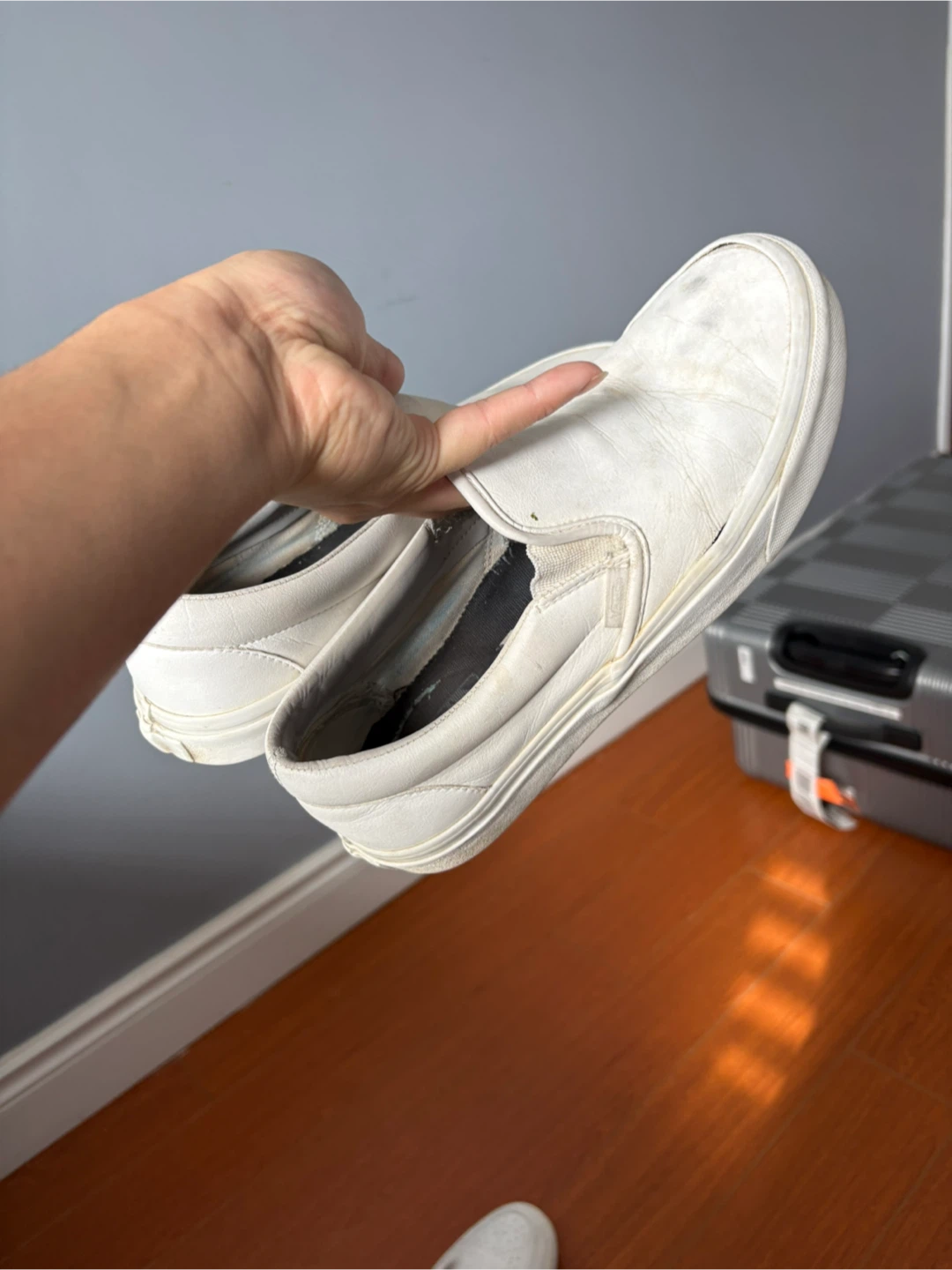 Vans Slip-On White Canvas Shoes - Size 9 Men's