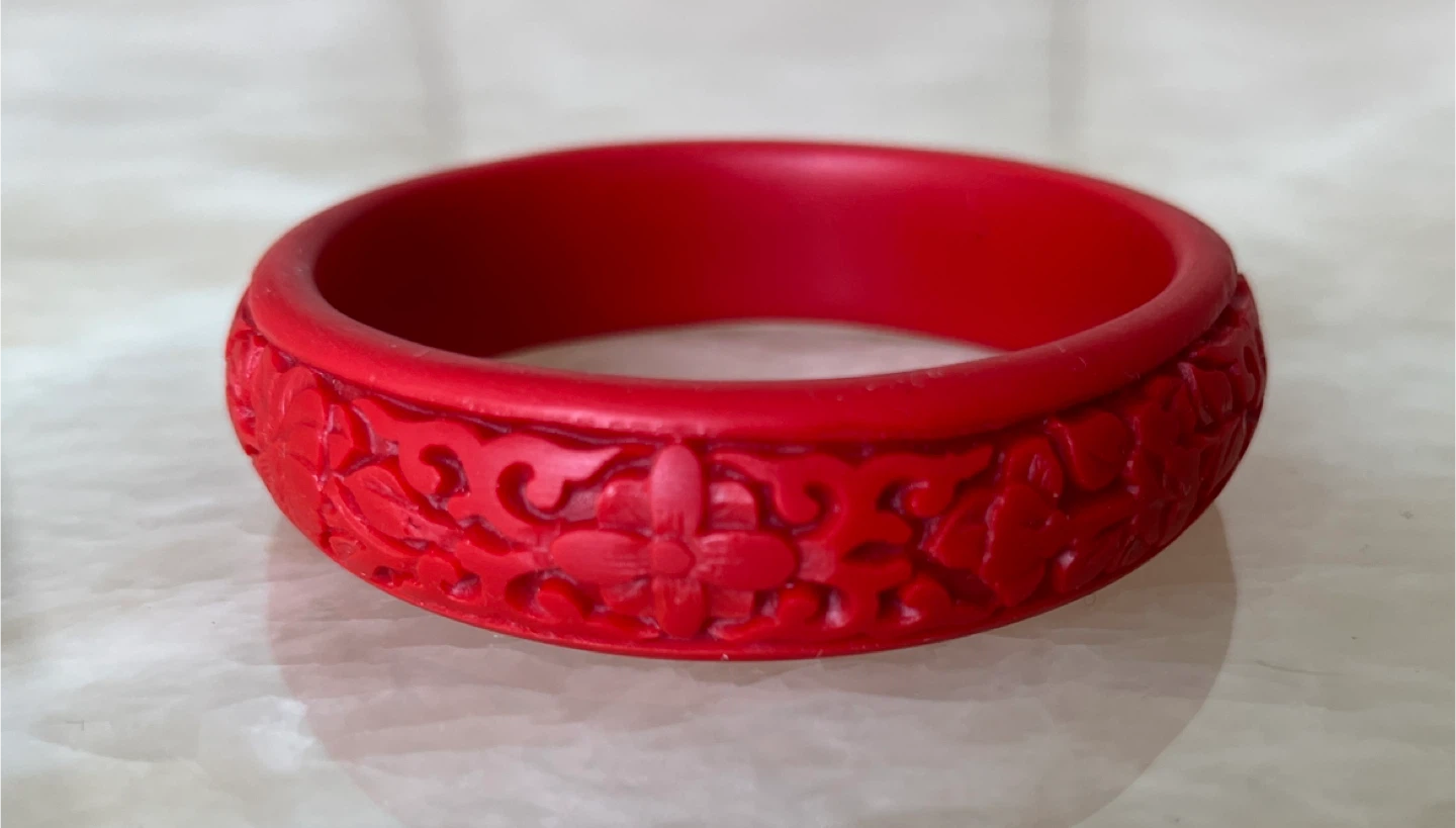 Red Carved Floral Bangle - photo 3