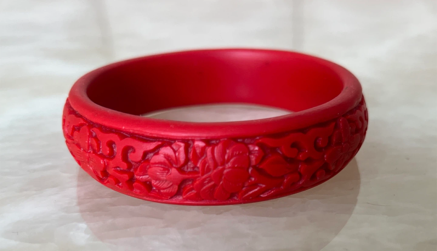 Red Carved Floral Bangle - photo 4