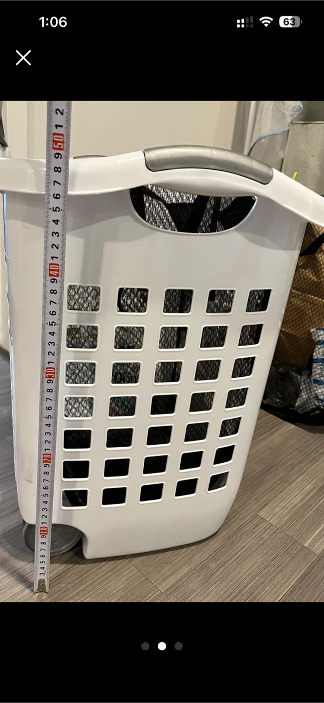 Laundry basket with wheels - photo 2