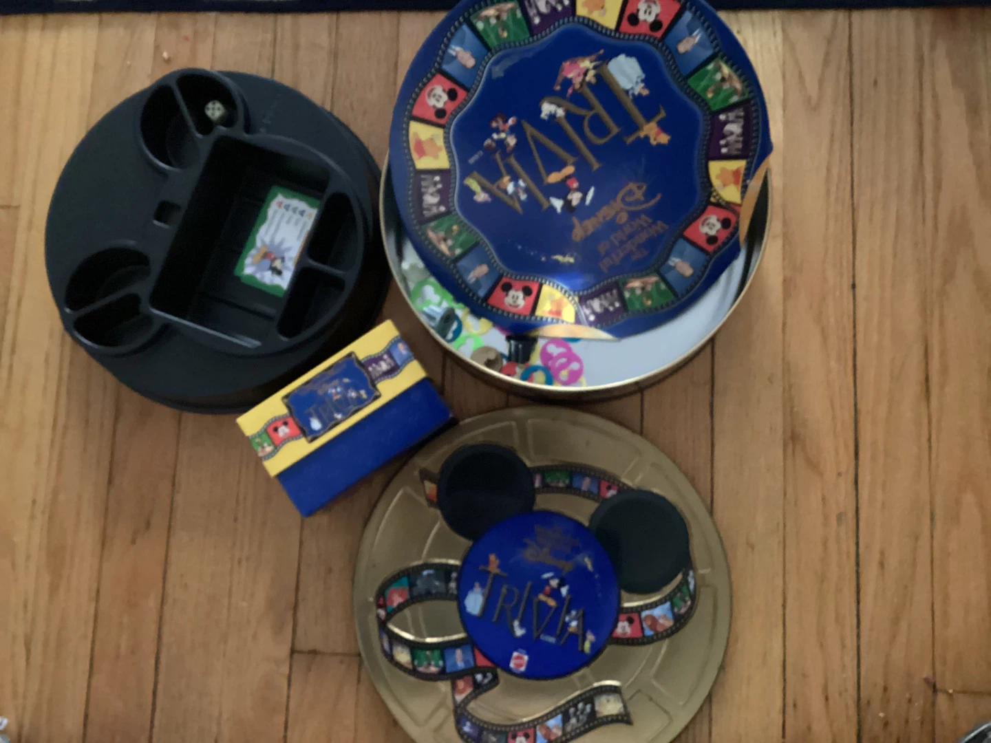 Retro The Wonderful World of Disney Trivia Game - photo 2