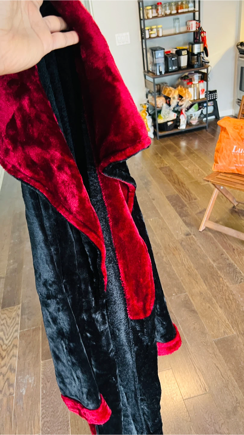 Men's Black Plush Robe with Burgundy Trim - photo 2