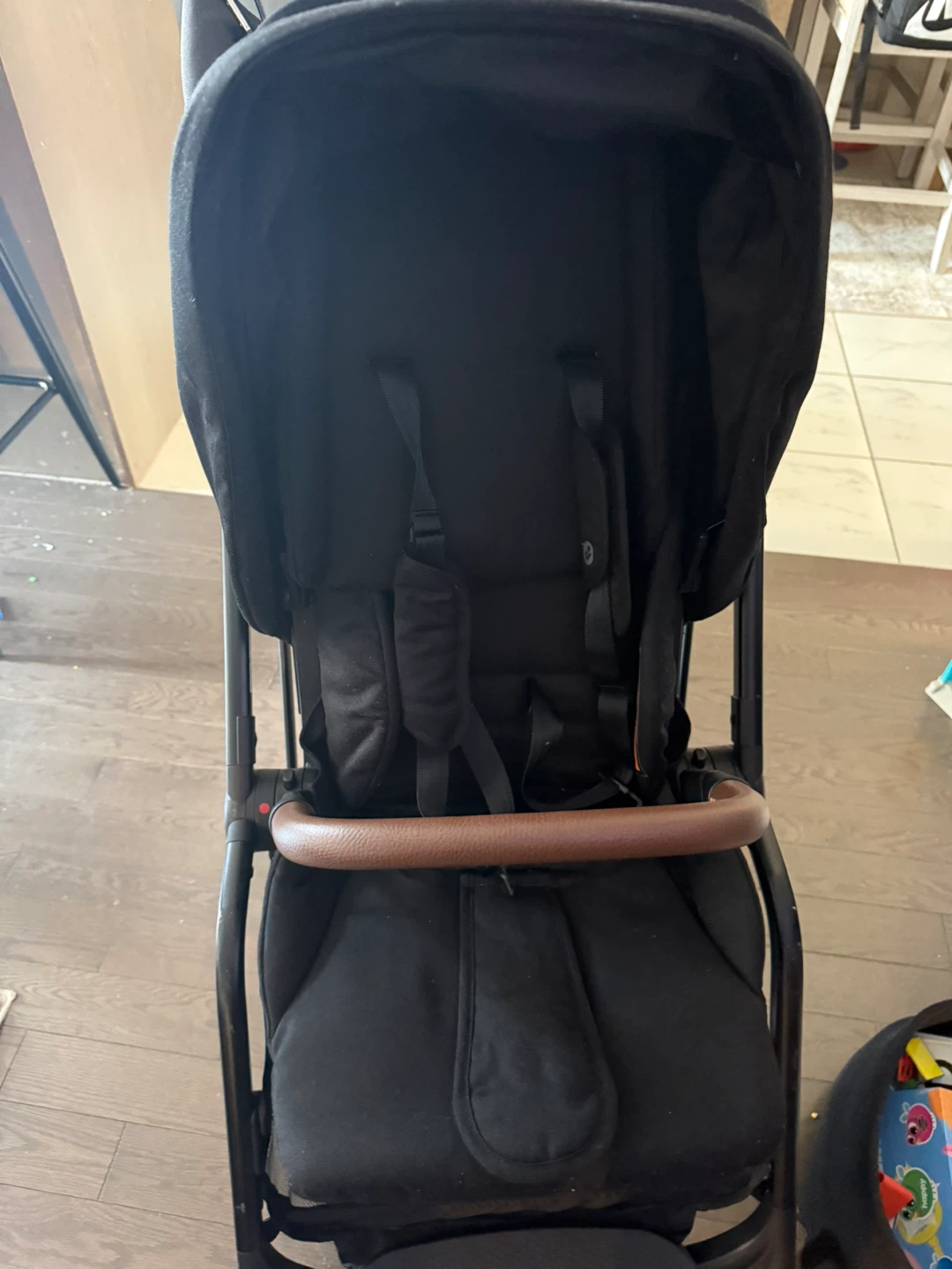 Maxi Cosi Leona stroller