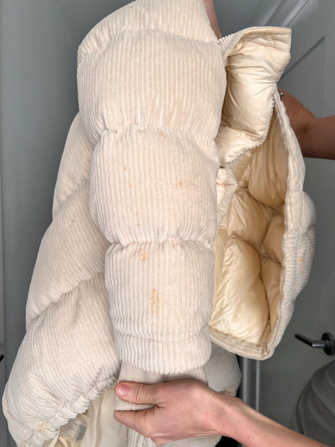 Aritzia The Super Puff™ Corduroy Puffer Jacket Cream XL - photo 5