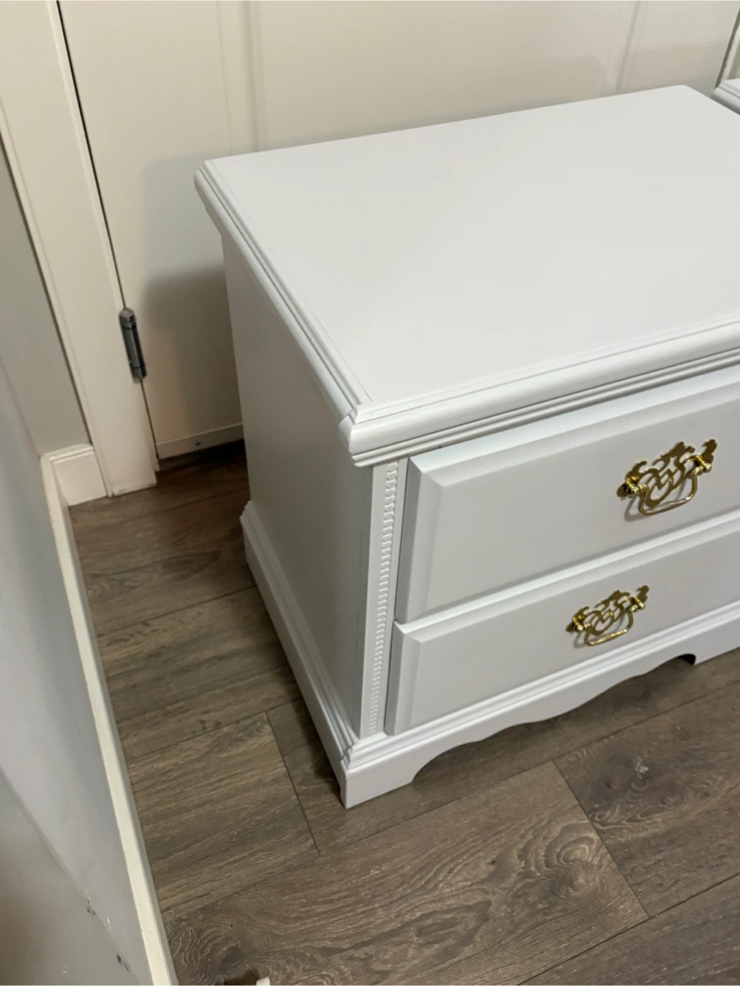 2-Drawer Nightstands with Gold Hardware (Set of 2) - photo 3