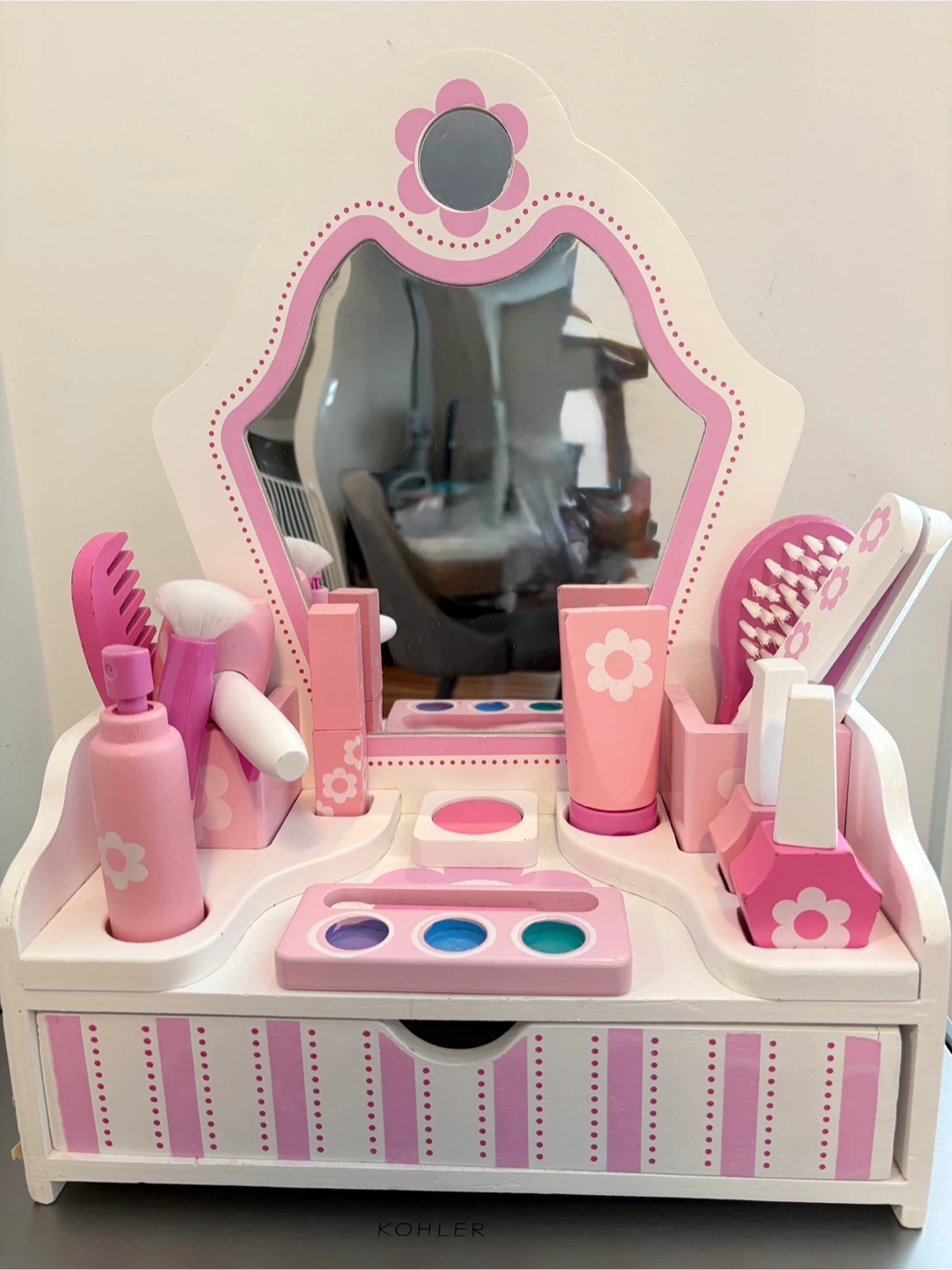 Melissa and Doug Makeup Vanity Set