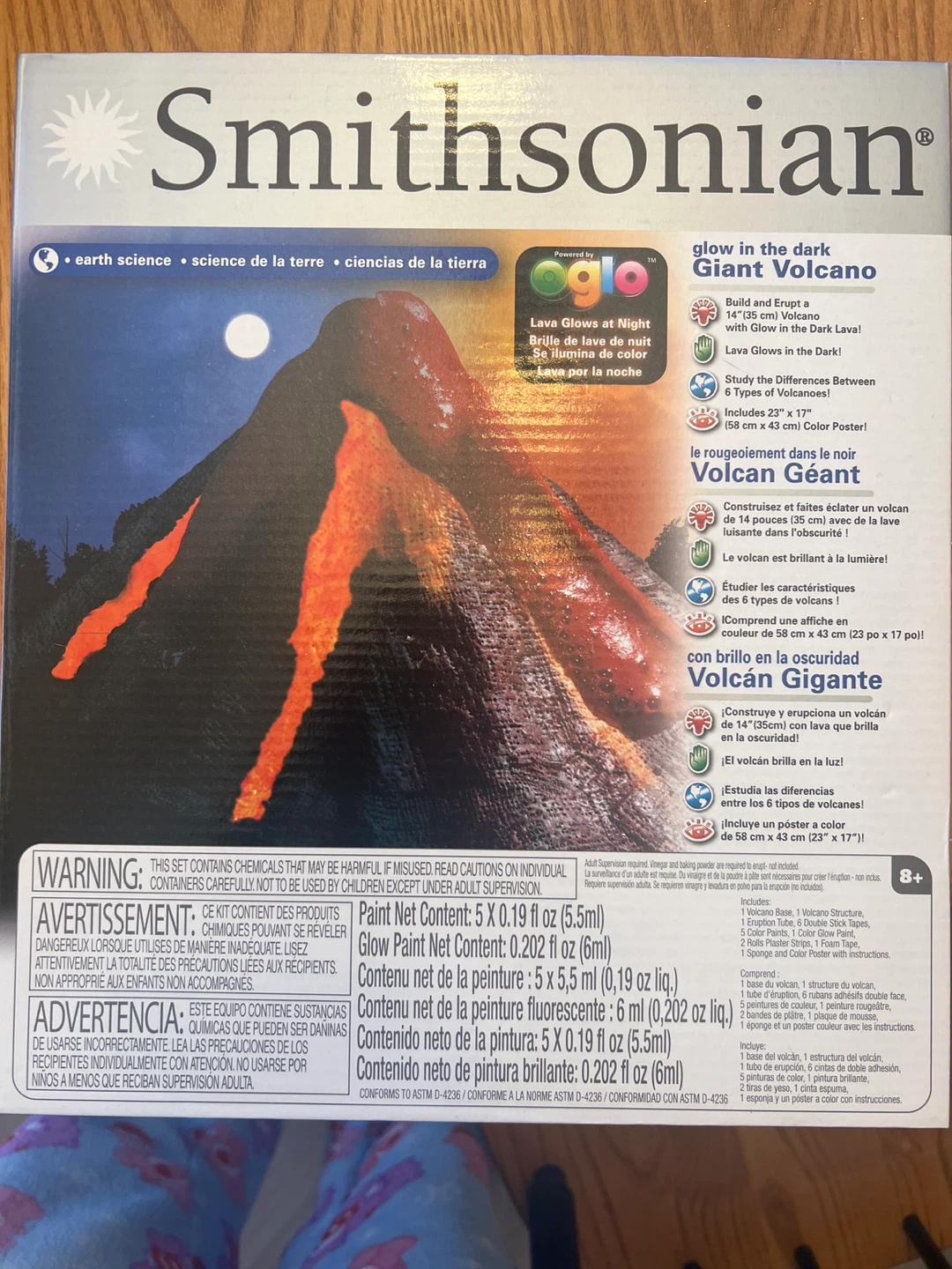 Smithsonian Glow in the Dark Giant Volcano Science Kit