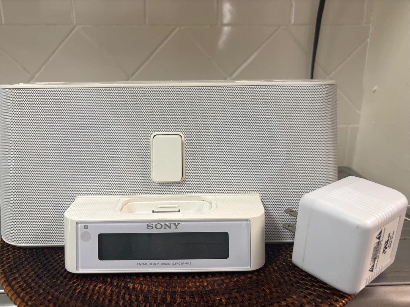 Sony Dream Machine FM/AM Clock Radio ICF-CS10IP