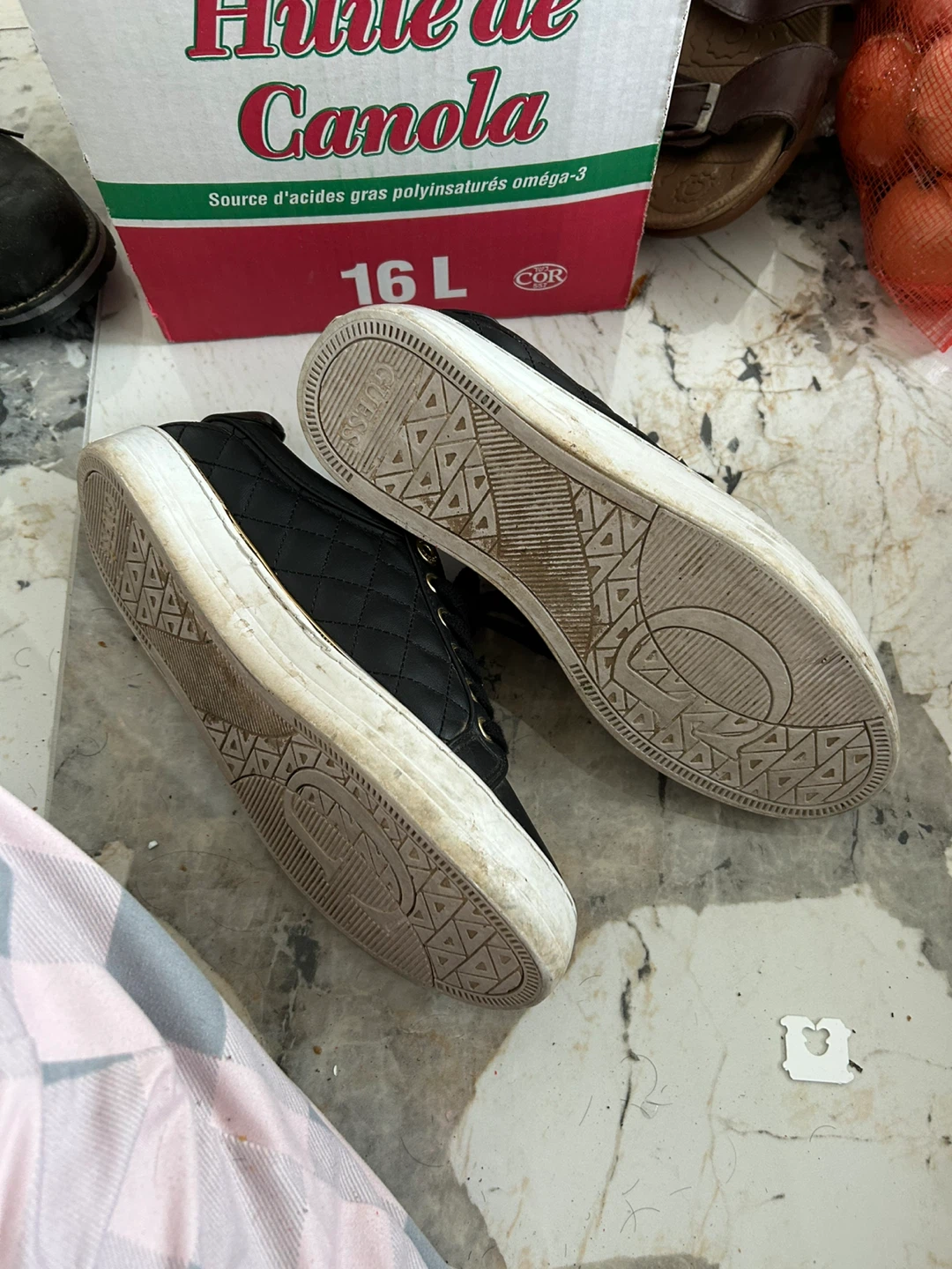 Guess Women's Black Quilted Sneakers - Size 8.5 - photo 4