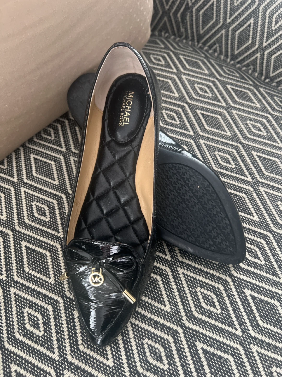 Michael Kors Black Patent Bow Flats - photo 3