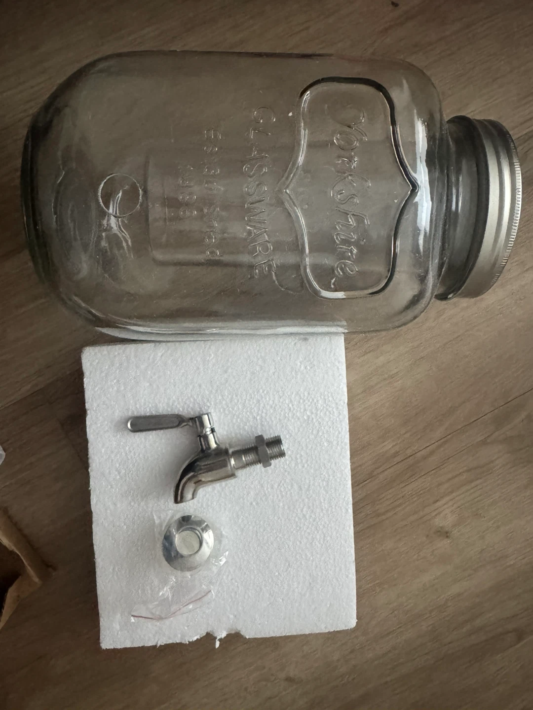 Finedine 1 Gallon Glass Beverage Dispenser – NEW - photo 4