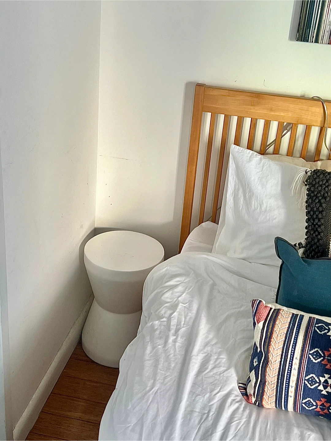 Joss & Main Daima end table in ivory - photo 2