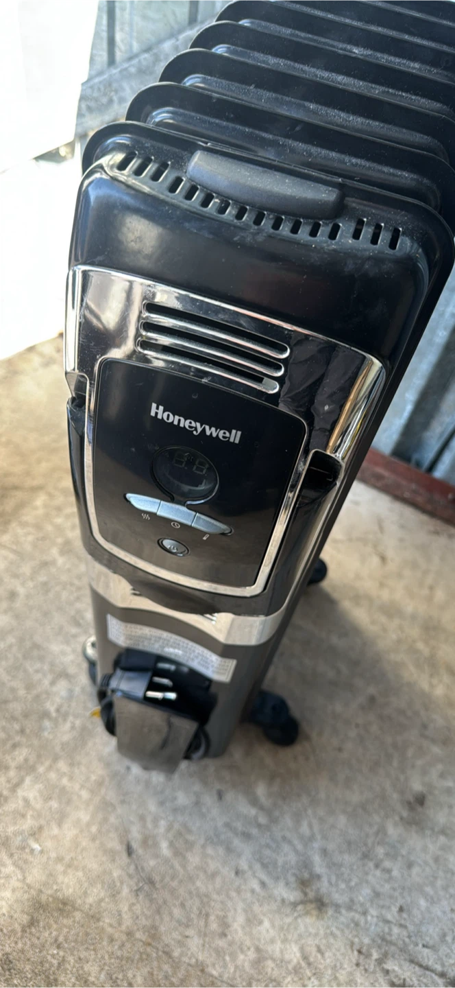 Honeywell Oil-Filled Radiator Heater