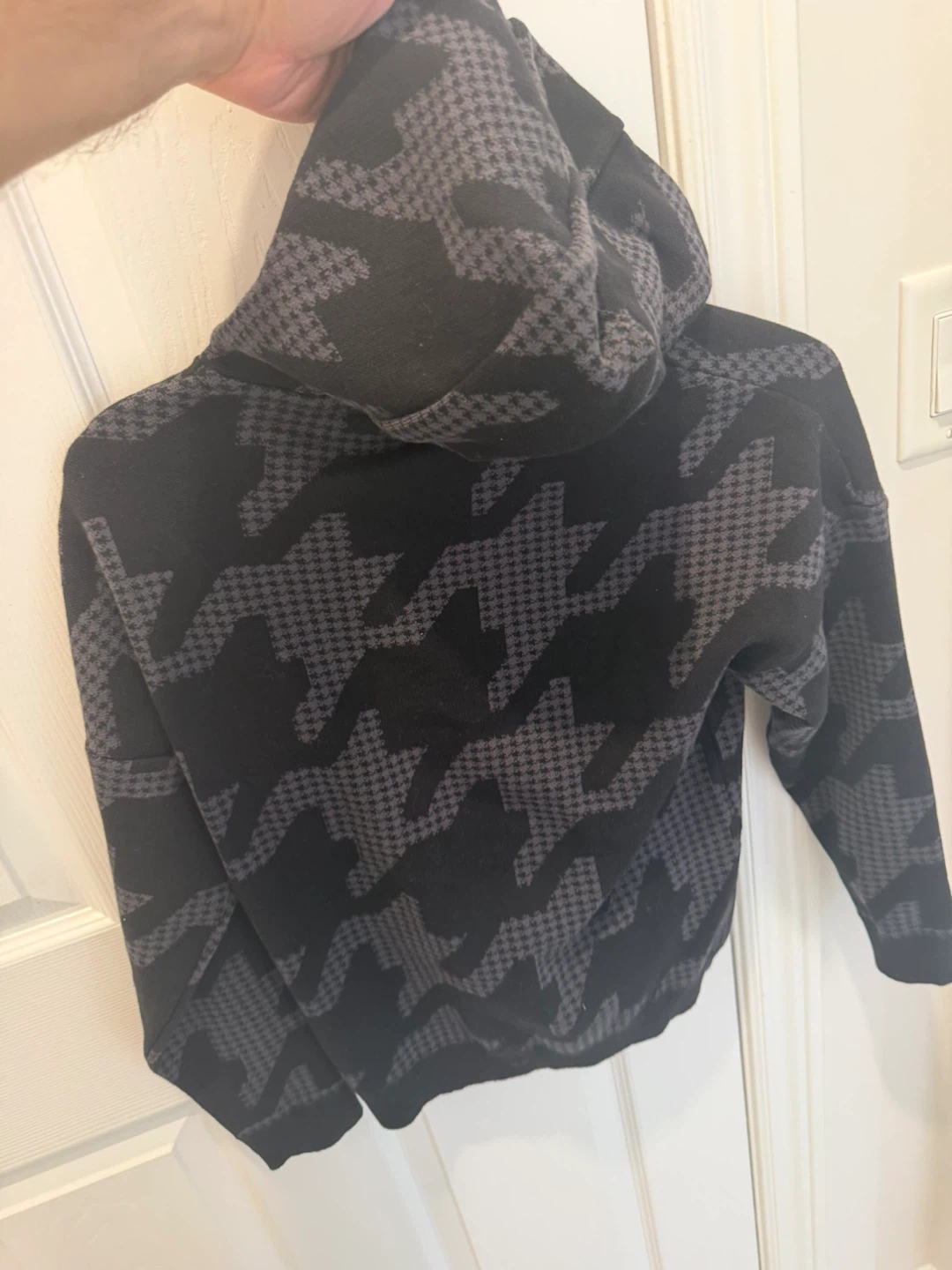 Hugo BOSS Kids Hoodie Black Houndstooth 10-138 sweatshirt - photo 5