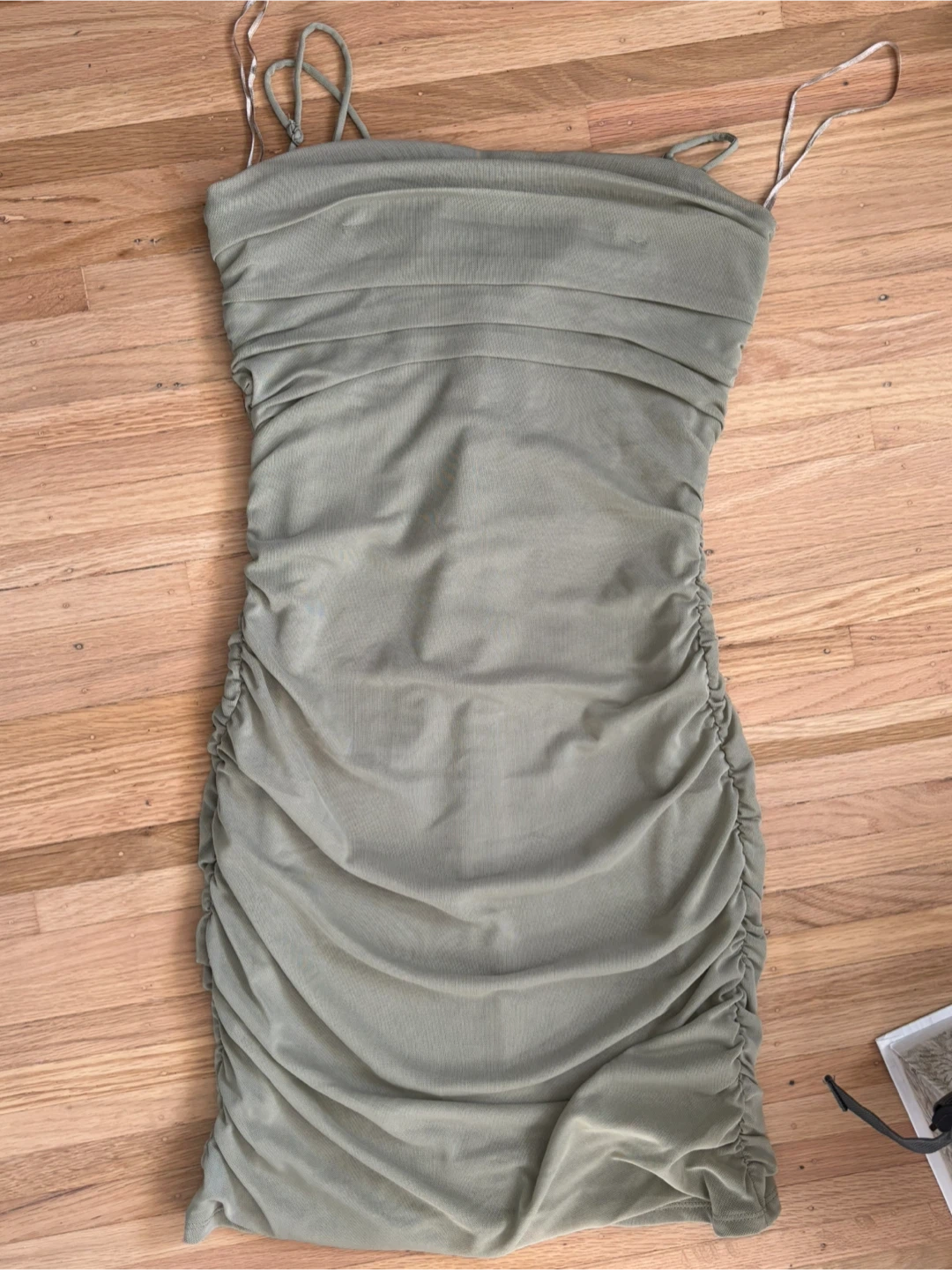 CLOTHING LOT NEED GONE ASAP