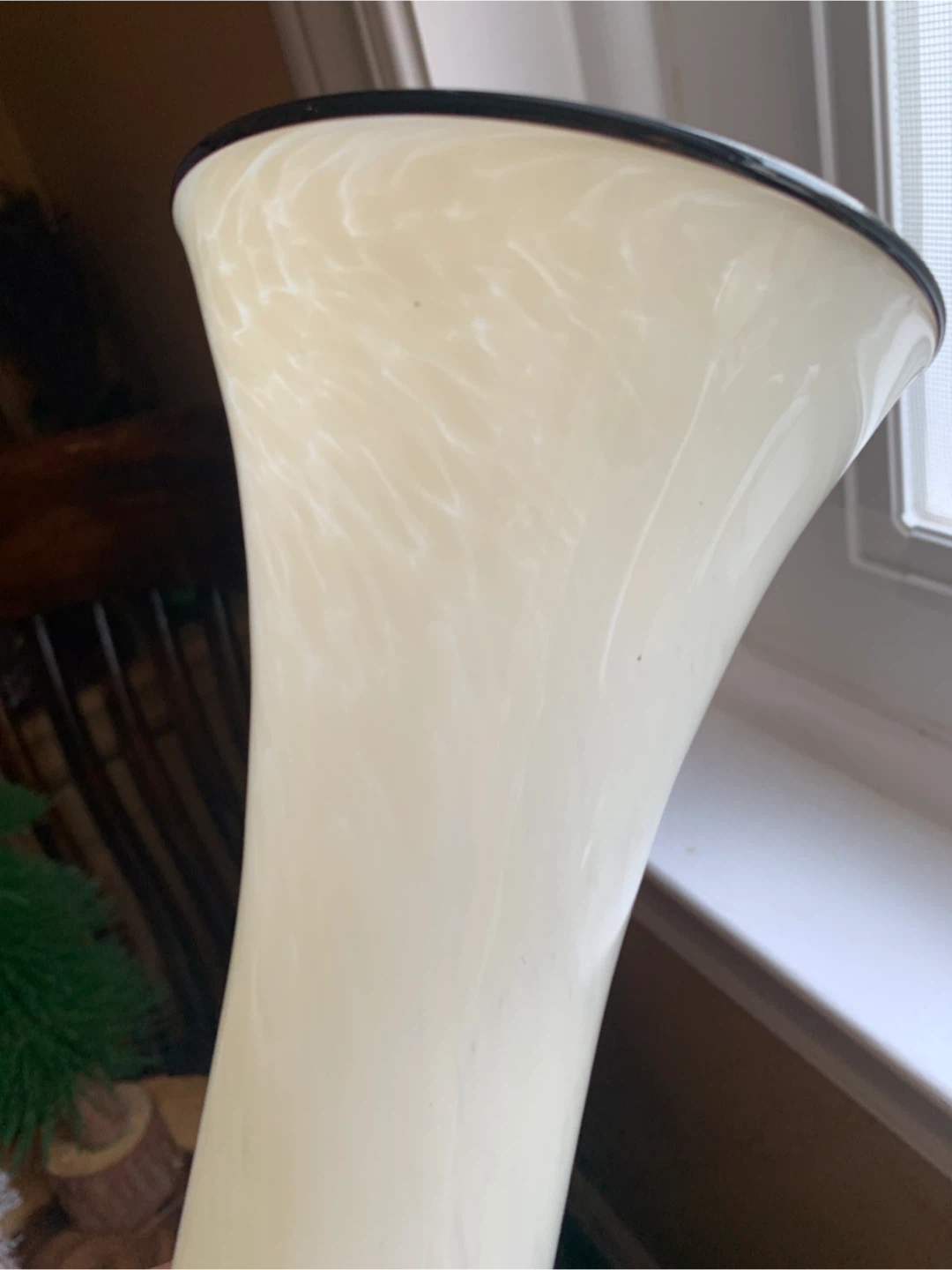 Stunning Vintage Cream Swirl Art Studio Glass Vase - photo 5