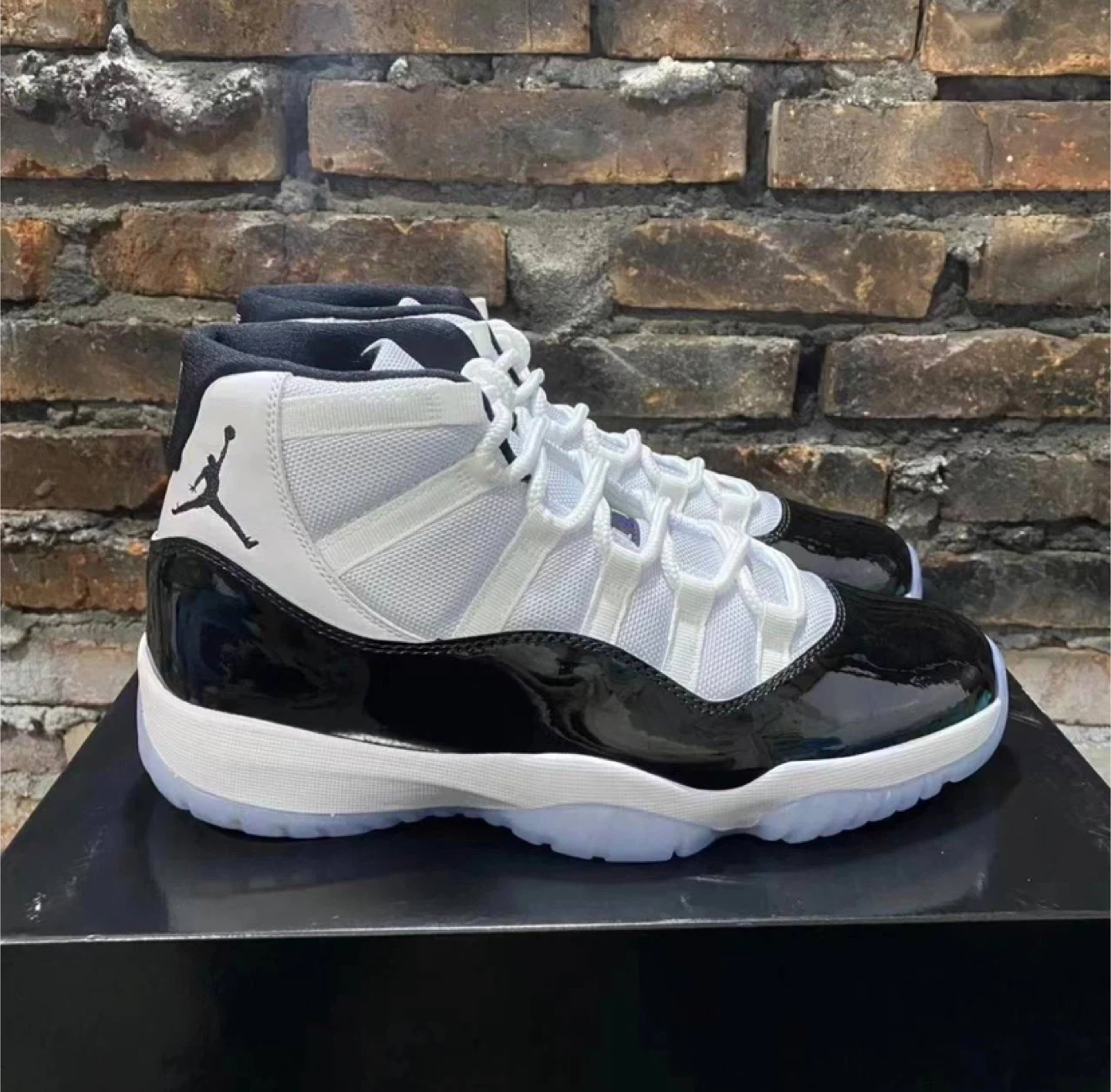 Air Jordan 11 Retro Concord 2018 Sneakers - All Sizes