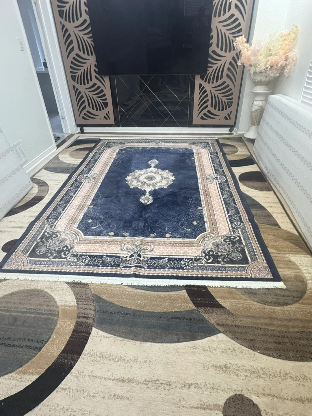 Large Blue Persian-Style Area Rug - photo 2