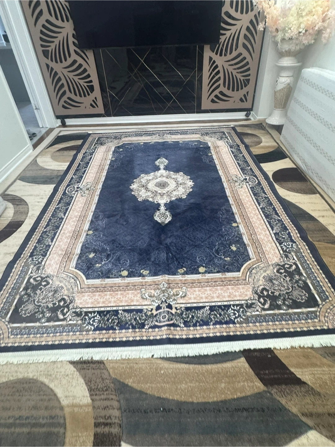 Large Blue Persian-Style Area Rug - photo 4