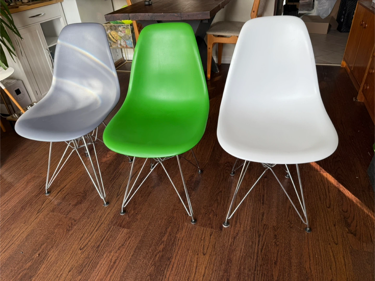 Set of 3 Eames replica Dining Chairs - photo 2