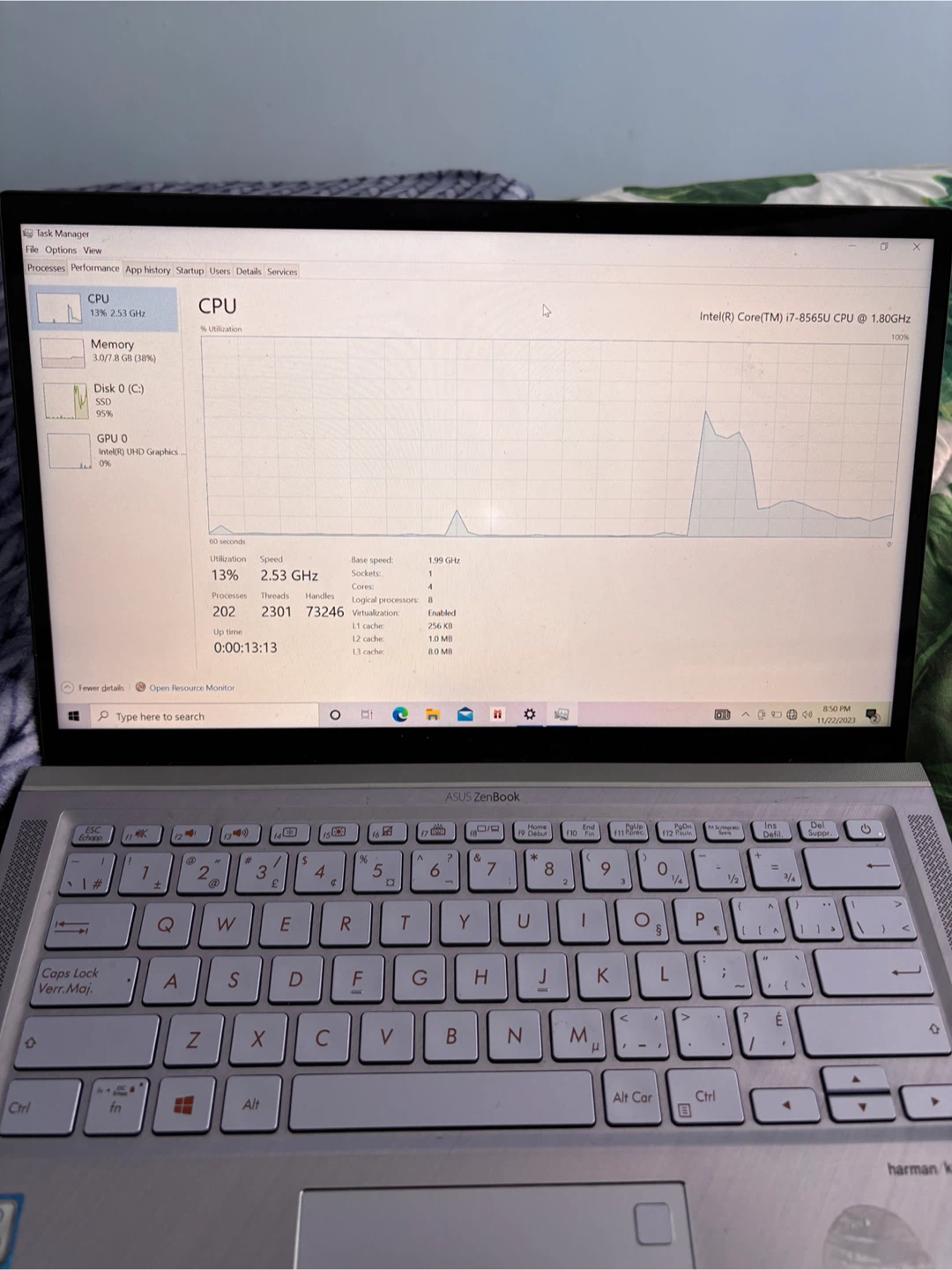 ASUS ZenBook Laptop UX431F - i7 512GB SSD 8GB RAM Windows 10 - photo 3
