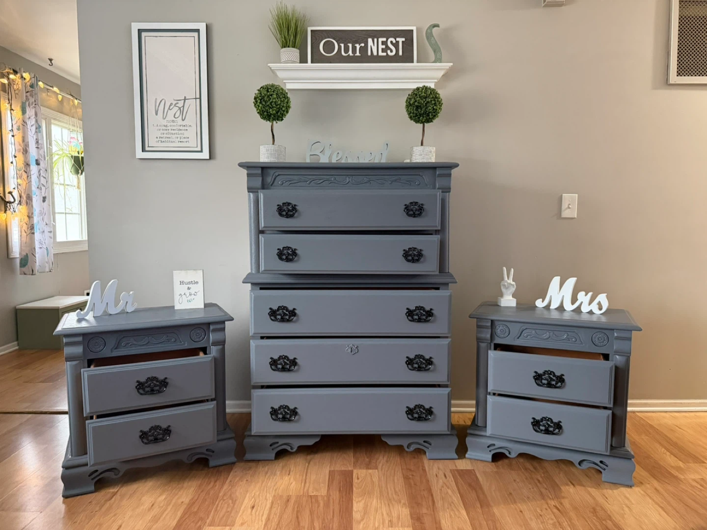 ✨🩶Gorgeous solid oak dresser set of 3🩶✨ - photo 2