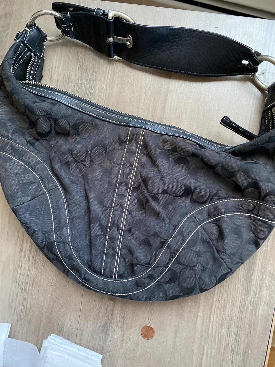 Coach Signature Hobo Bag authentic