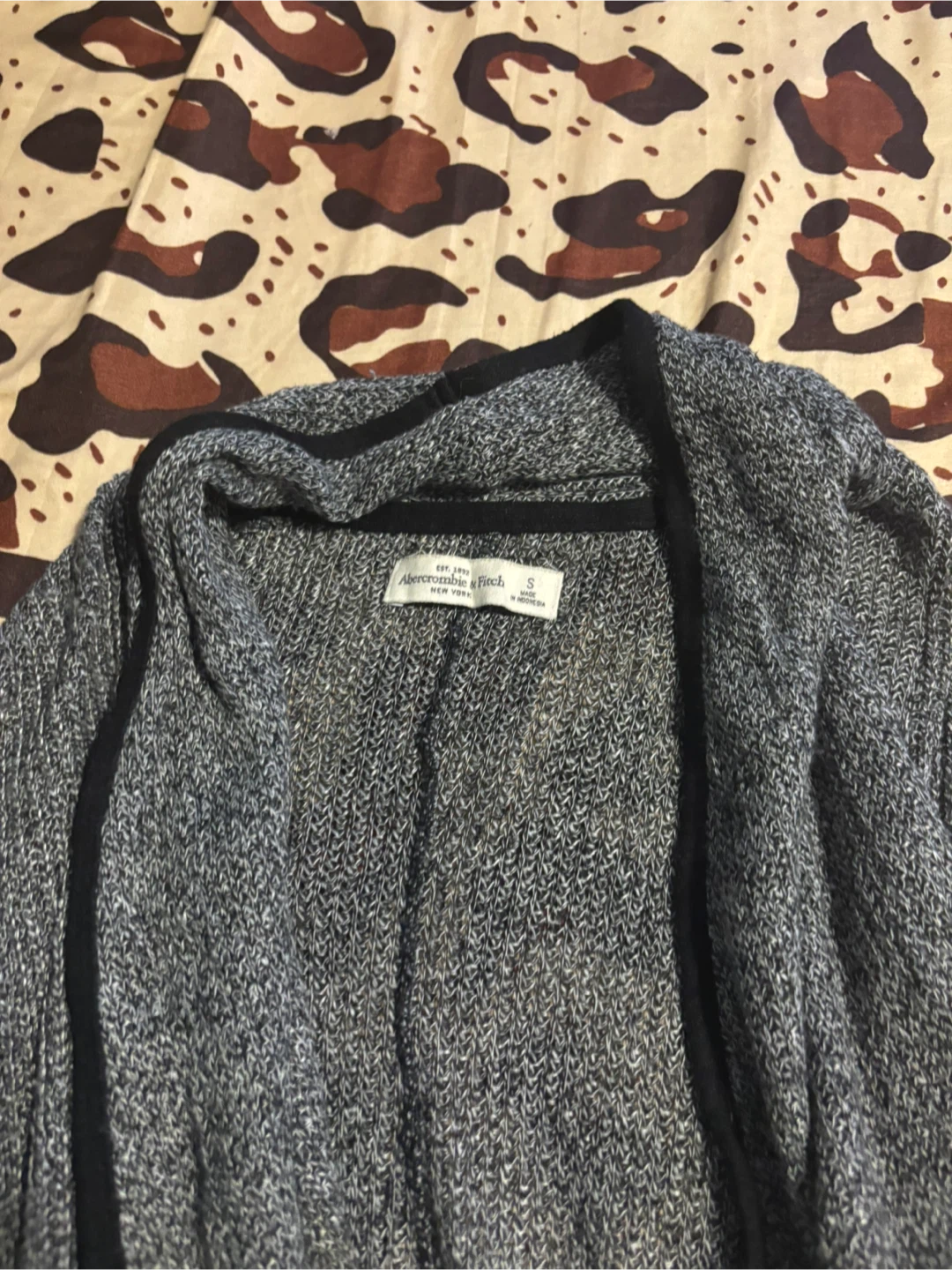 Abercrombie & Fitch Grey Cardigan Sweater - photo 2