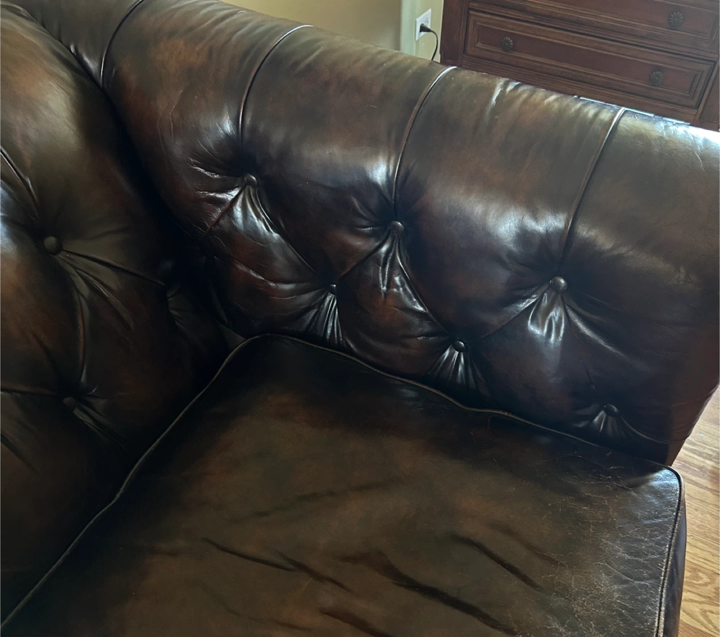 Leather Sofa pet free home - photo 3