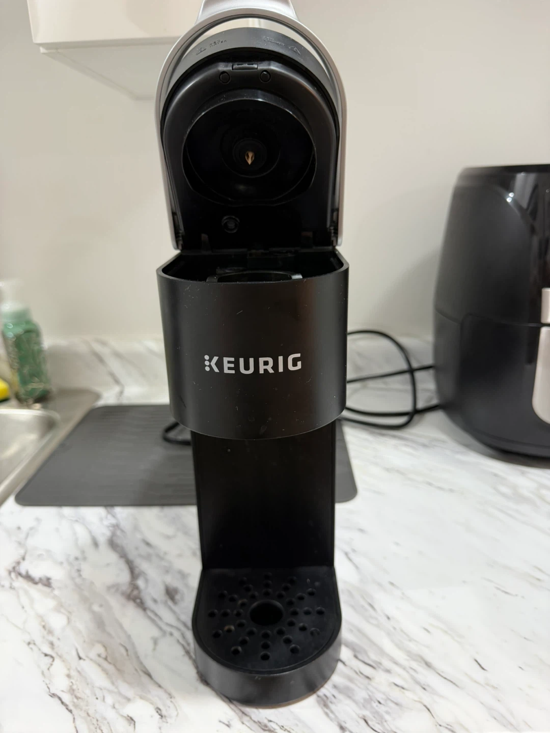Keurig Single Serve Coffee Maker - photo 2