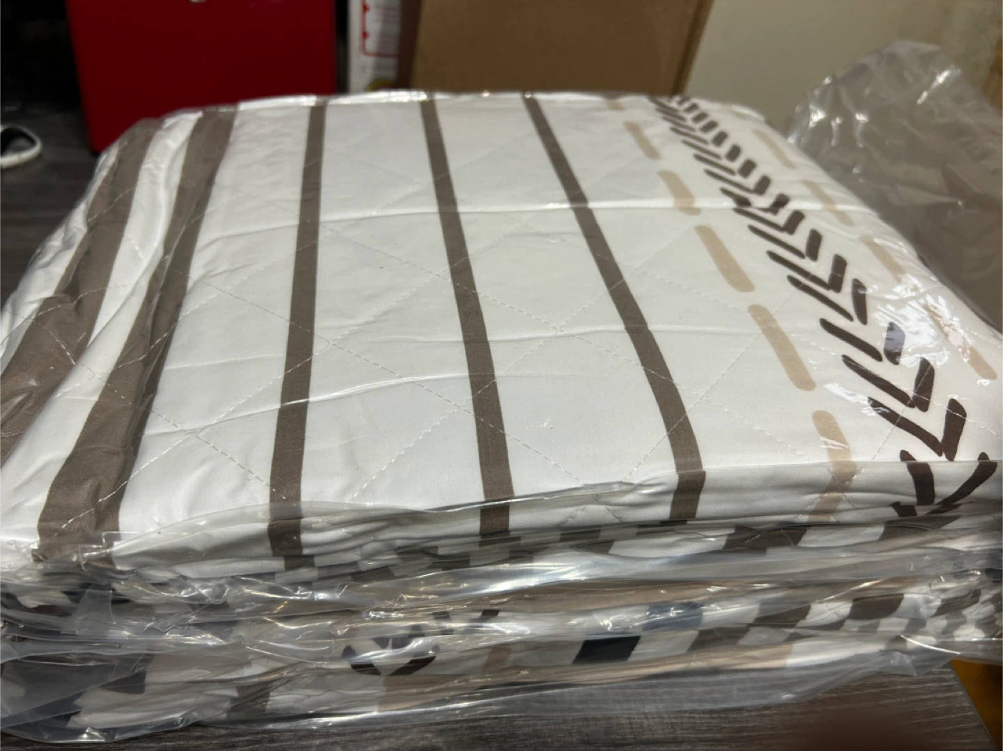 Brand New -Bedmoon Quilt set ,king Size - photo 2