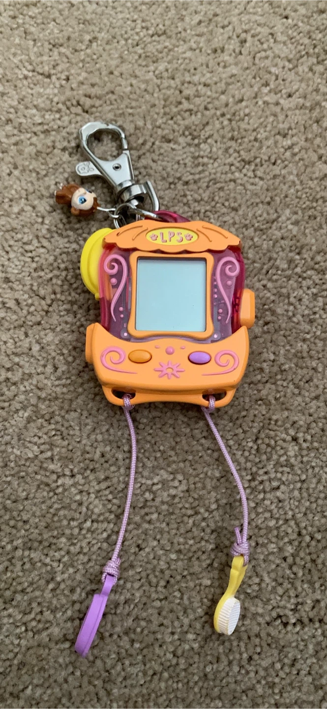 Littlest Pet Shop LPS Electronic Game Keychain