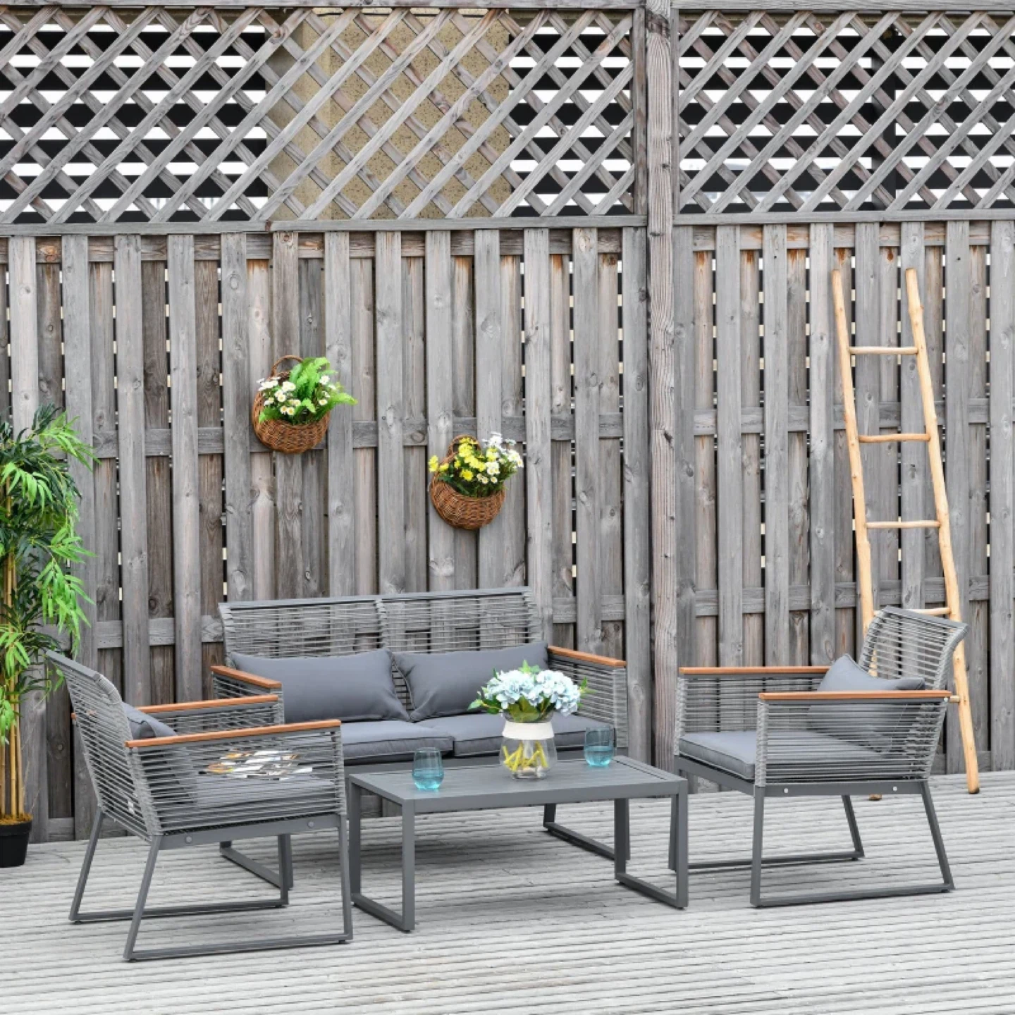 4 Piece Rattan Patio Sofa Set w/ Covers. Excellent Condition - photo 5