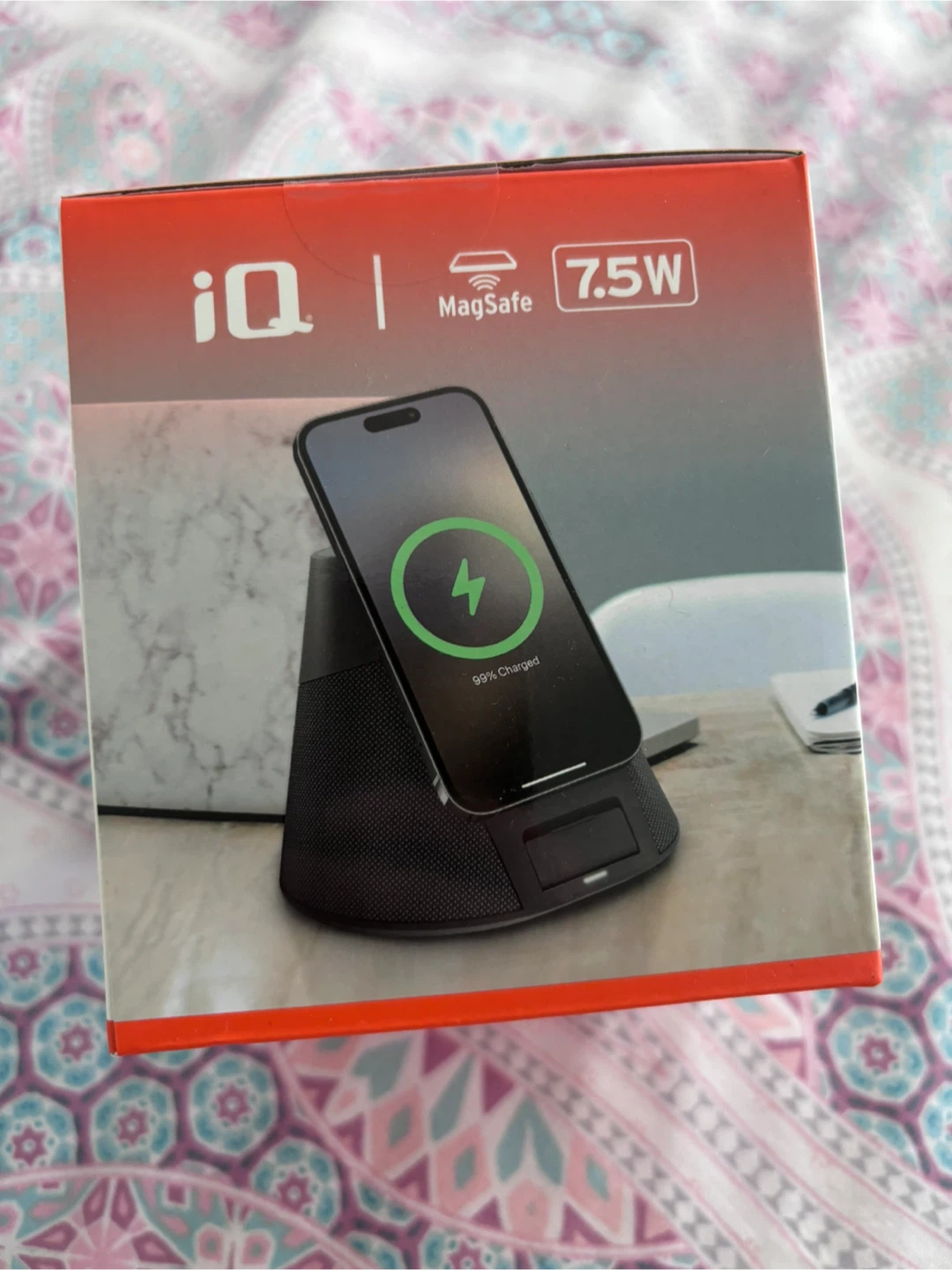 iQ Wave Home Speaker with MagSafe Wireless Charger