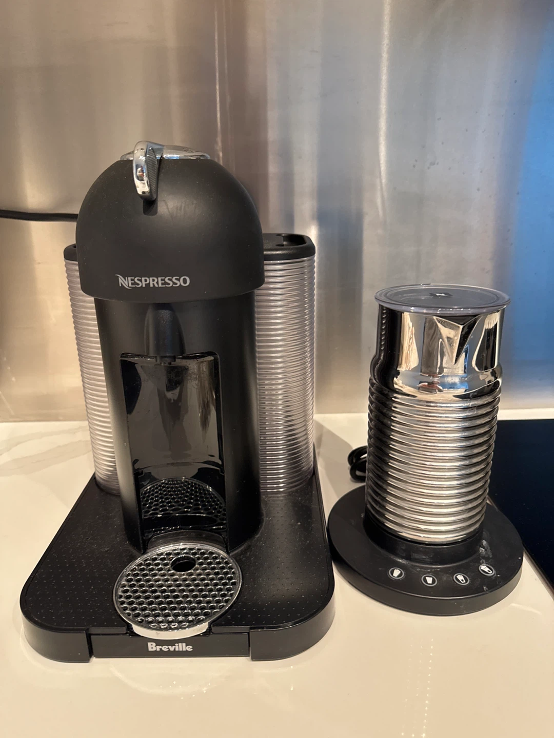 Nespresso Breville Coffee Machine with Milk Frother