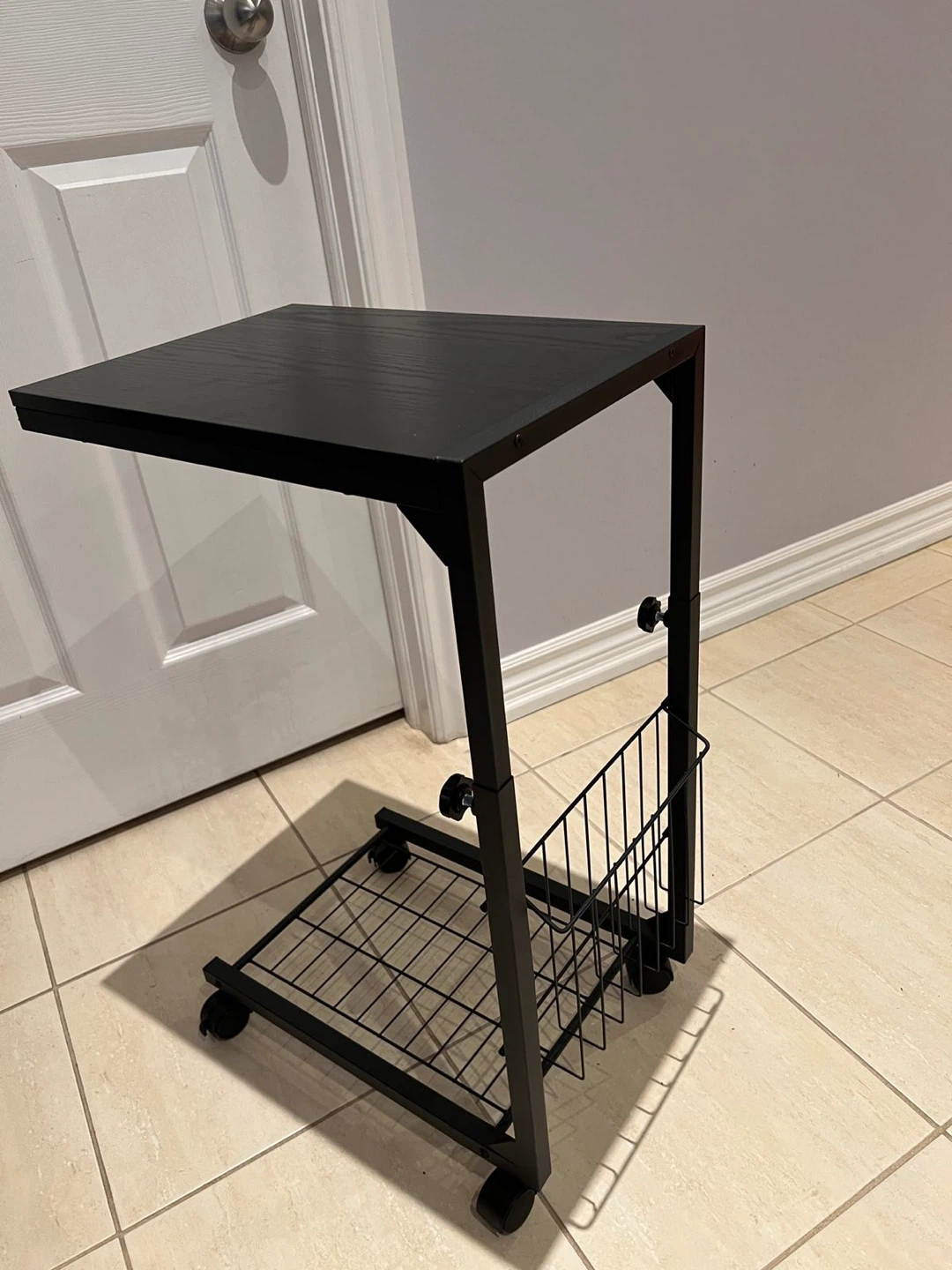 Black Rolling Side Table with Magazine Rack - photo 3