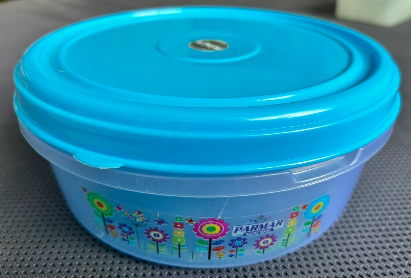 Food storage containers