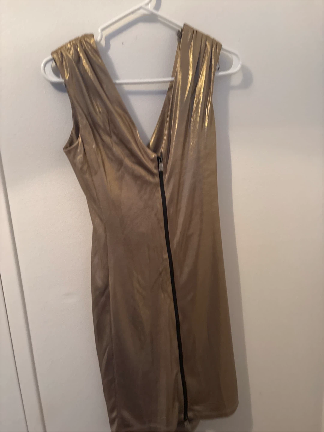 Marc New York Gold Ruched V-Neck Dress Size 6 - photo 3