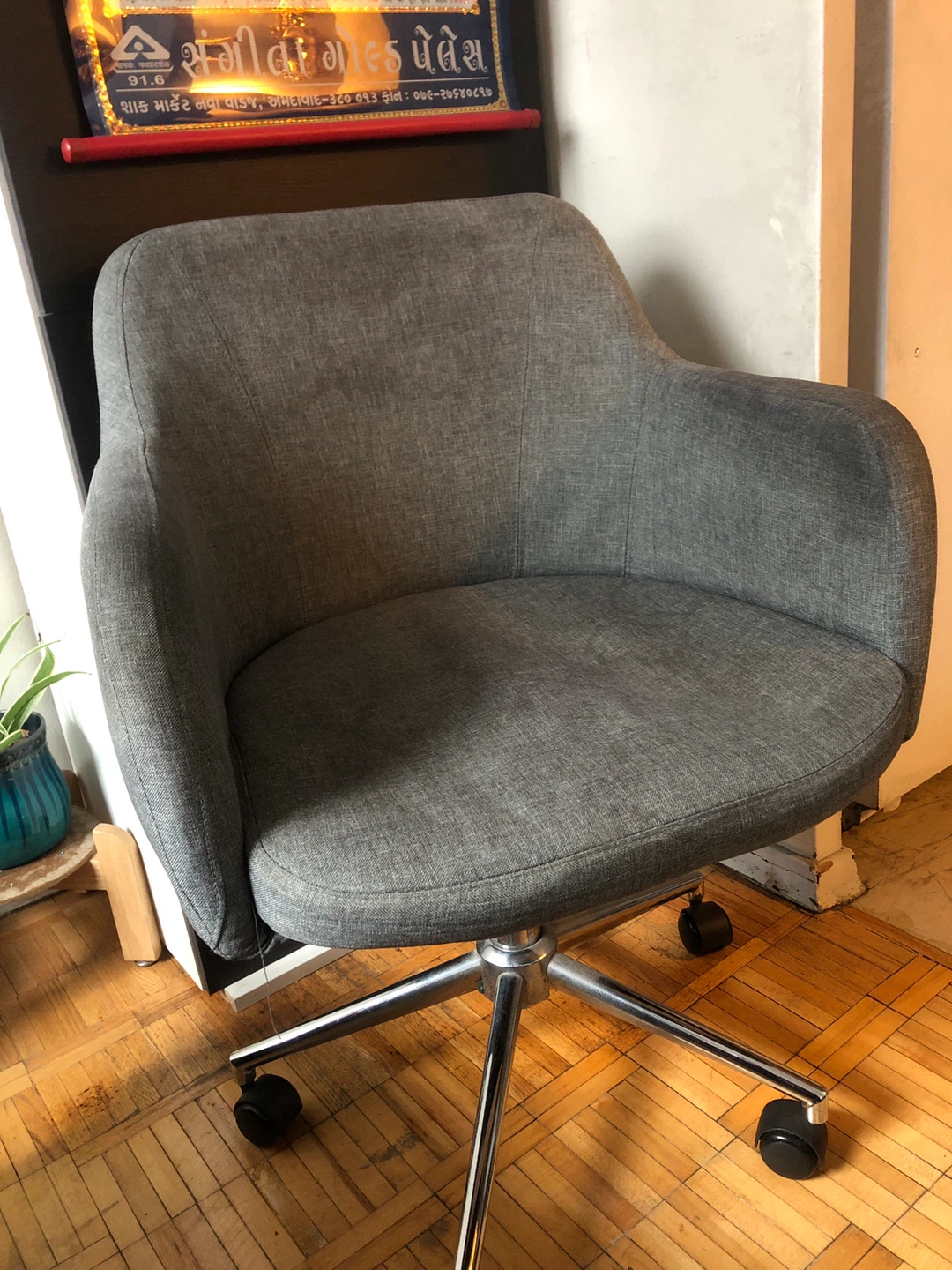 Grey Upholstered Office Chair with Wheels - photo 2