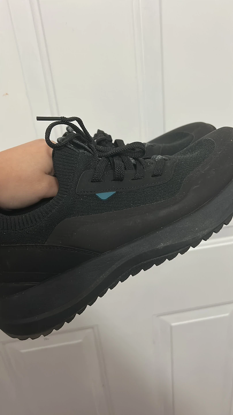 VESSI Black Stormburst Low Top Sneakers