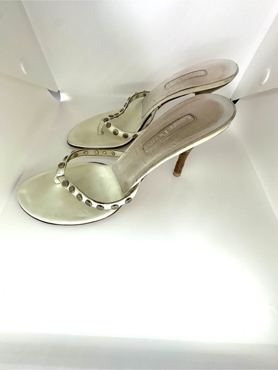 Stuart Weitzman White Studded Thong Heels - photo 2