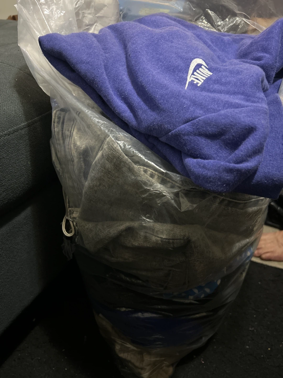 Medium clothing bag - photo 2