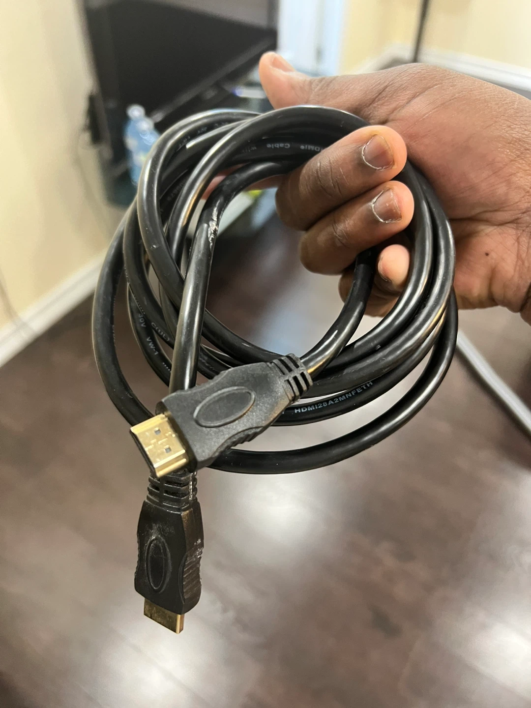 24" LG Monitor with HDMI Cable - photo 3
